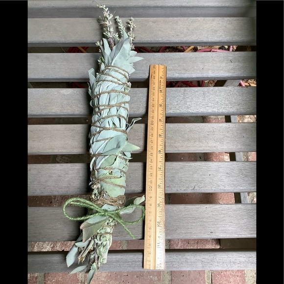 White Sage Smudge Stick 10” Organic - Picture 4 of 16